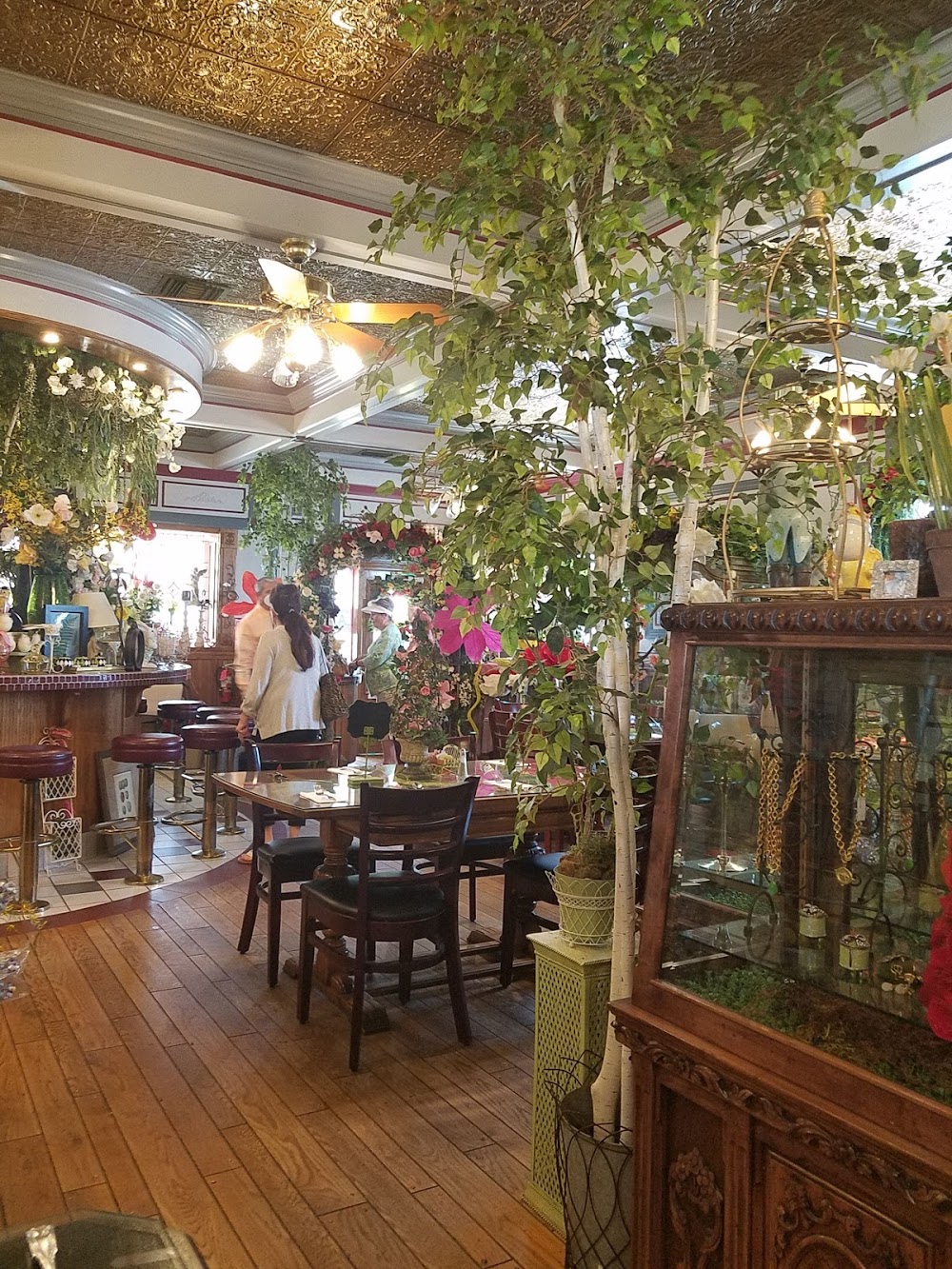 Granlund’s Restaurant & Candies